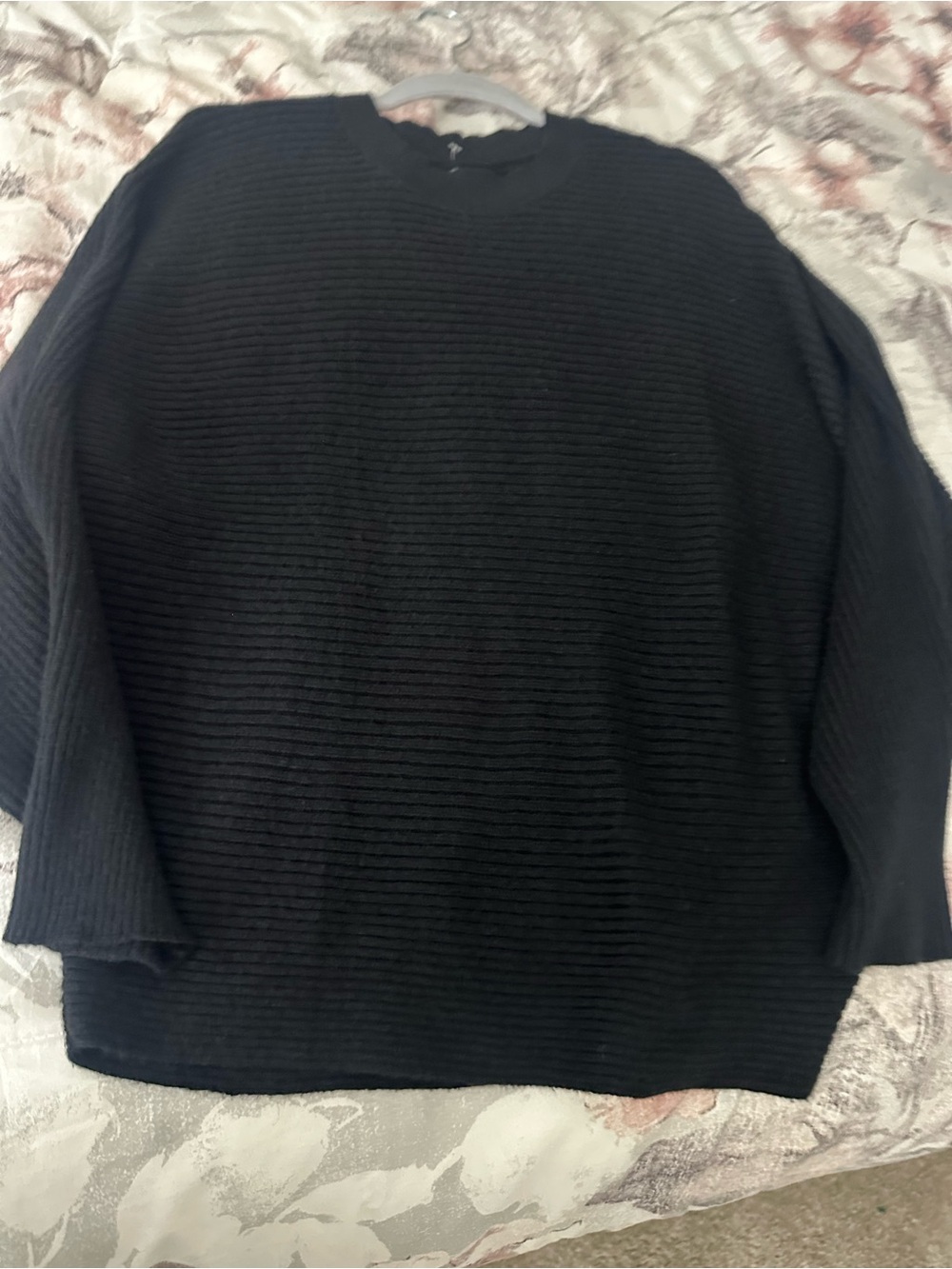 Classic Ribbed Black Sweater - Picture 3 of 3